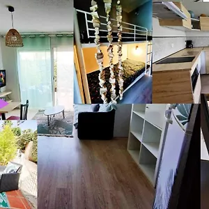  Appartement GIENS 500m des plages de sable -lesclesdenicole France