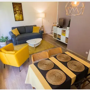  Appartement Charming Studio With Parking & Terrace Vieux France
